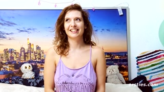 Смотри Sexy German Fantasy: Fabienne's Admirer - лучшее порно на YOUPORN.ZONE