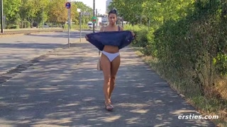 Смотри Exhibitionism Takes Center Stage - лучшее порно на YOUPORN.ZONE