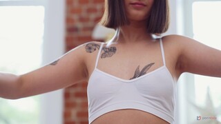 Смотри Effy End Sucks Two Cocks in Double Fucking Scene - лучшее порно на YOUPORN.ZONE