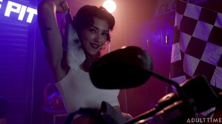 Смотри Jade Venus: Natural Tits, Pierced - лучшее порно на YOUPORN.ZONE
