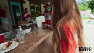 Смотри Reverse It with Johnny Love and Jessica Marie - лучшее порно на YOUPORN.ZONE