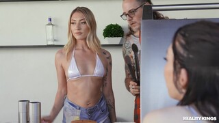 Смотри 69 and Handjob in the Backyard - лучшее порно на YOUPORN.ZONE
