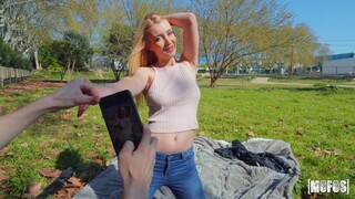 Смотри Blowjob in Europe - лучшее порно на YOUPORN.ZONE