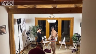 Смотри Leah Rodriguez and Russel West: A Latina Sex Fest - лучшее порно на YOUPORN.ZONE