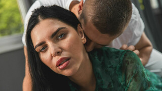 Eyes Locked on Kira Queen (2023) - бесплатное секс видео YOUPORN.ZONE