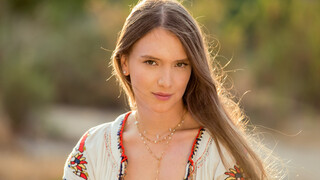 Смотри Izzy Lush's Close Up - лучшее порно на YOUPORN.ZONE