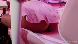 Смотри Short Hair Demi Gets Pierced and Fucked - лучшее порно на YOUPORN.ZONE