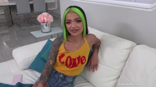 Смотри Paisley Paige Casting - Fucking Her Tattooed Sister - лучшее порно на YOUPORN.ZONE