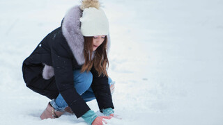 Смотри European Couple's Snowy Fun - лучшее порно на YOUPORN.ZONE